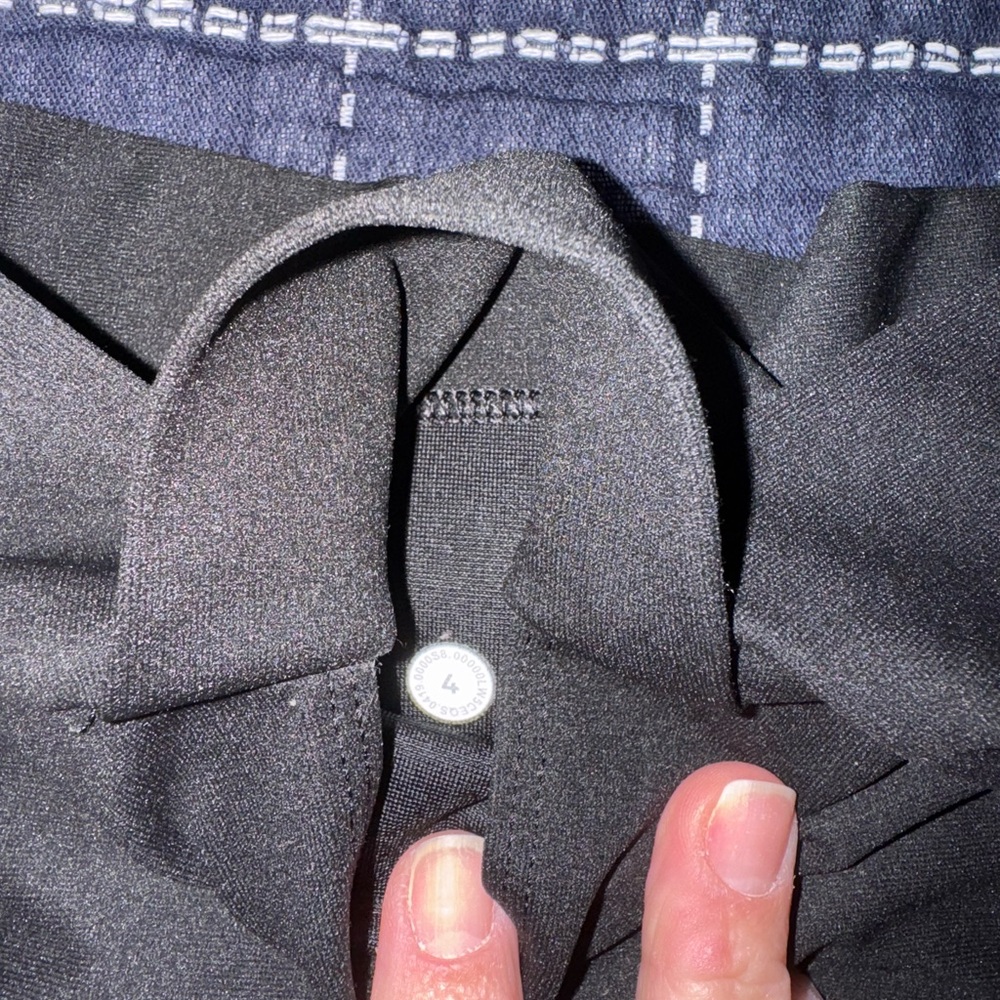 LULULEMON Size 4